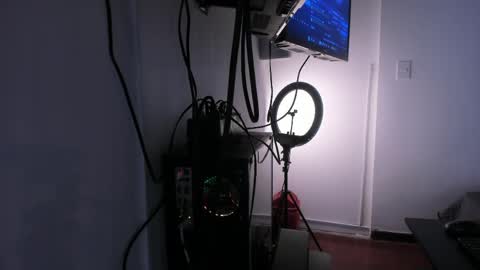 Moon online show from May 4, 6:55 pm