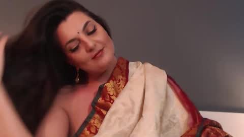 Melissa Khaan online show from June 5, 1:17 pm