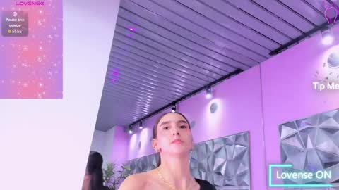 Itzel  online show from May 5, 2:42 pm