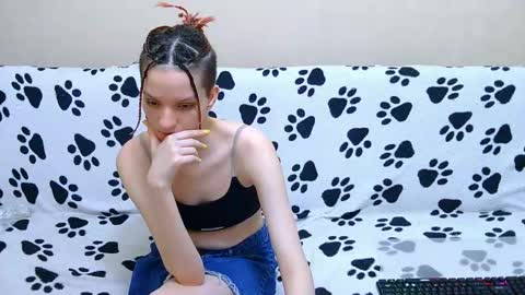 Ivy and Lester online show from May 10, 6:32 pm