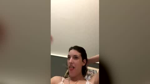 ivy_rose90 online show from July 2, 4:40 am