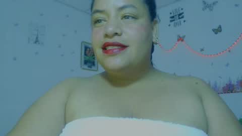 ivydesouza online show from June 8, 4:13 am