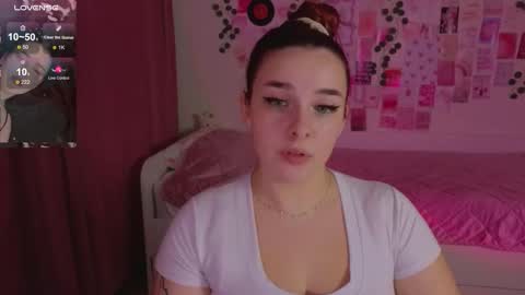 Daisy online show from November 14, 9:15 pm