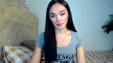 thea online show from June 18, 6:24 pm