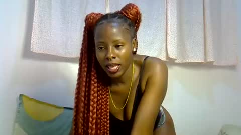 iynika online show from June 19, 11:30 pm