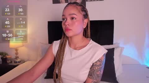 Izzy vega  online show from March 8, 11:18 pm