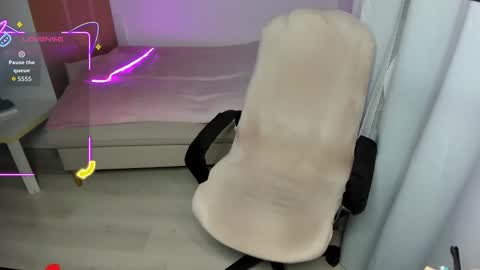  K A T E    I have great pvt hot shows with dildos shows in pantyhose I love to squirt fabulously online show from September 13, 8:06 pm