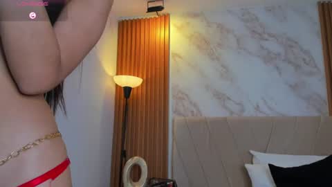 j_belle_ online show from July 24, 2:09 am