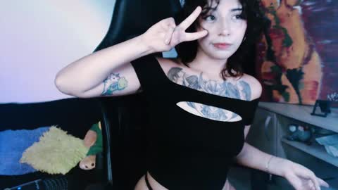 jade 18  online show from April 30, 12:27 am
