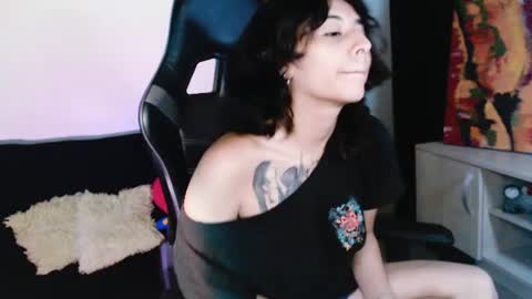 jade 18  online show from June 18, 2:02 am