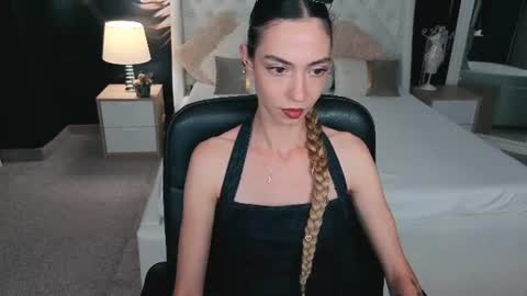 Jackie online show from June 15, 4:45 am