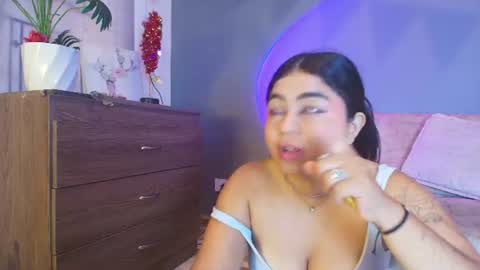  Jade Brunete  online show from June 24, 8:19 pm