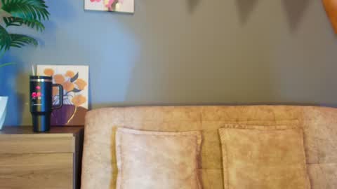  Jade Brunete  online show from July 13, 9:15 pm