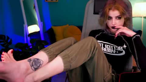 Snapshot of jade_castle chatting on February 7, 3:55 am jade_castle online show from February 7, 3:55 am