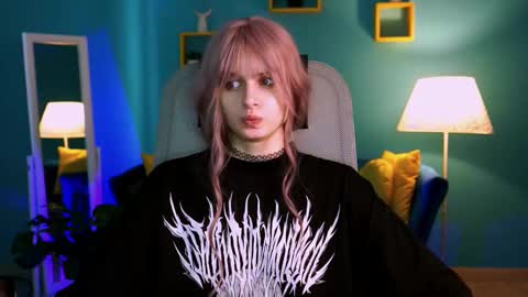 Snapshot of jade_castle chatting on March 8, 5:14 am jade_castle online show from March 8, 5:14 am