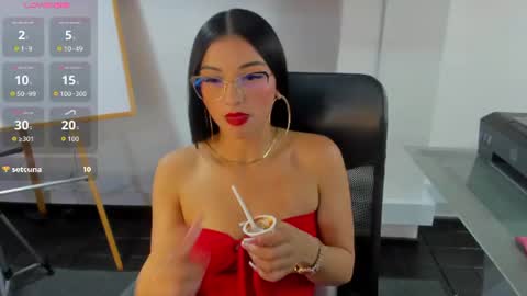 jade_connor online show from July 17, 9:07 pm