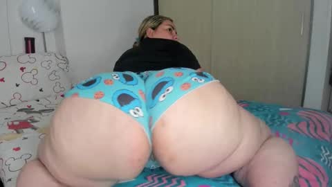 jade_cruz20 online show from March 8, 8:24 pm