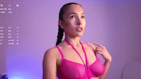 Jade Paris online show from August 7, 7:43 pm