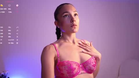 Jade Paris online show from July 20, 6:08 pm