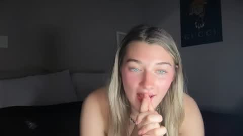 Jade james online show from June 25, 5:12 am