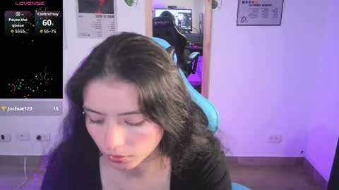 Jade 3 online show from May 8, 5:21 am