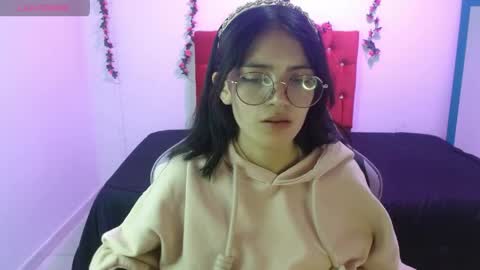 jaide387017 online show from April 28, 8:24 pm