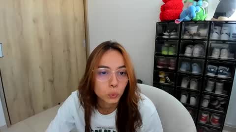 Snapshot of jane_ady chatting on December 18, 3:11 pm jane_ady online show from December 18, 3:11 pm