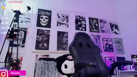 Jennifer online show from July 22, 9:16 pm