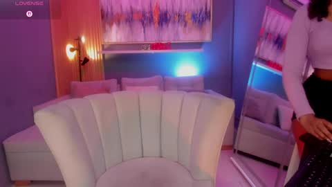 Janinne  online show from April 29, 11:24 am