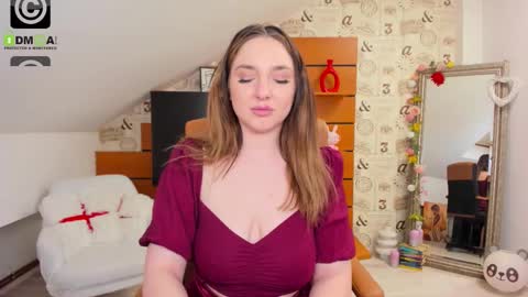 JaquelinLaurent online show from January 17, 9:33 pm