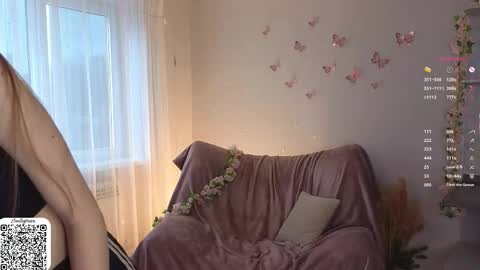 Chloe online show from March 16, 7:12 am