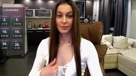 Jasmine online show from June 2, 9:16 pm