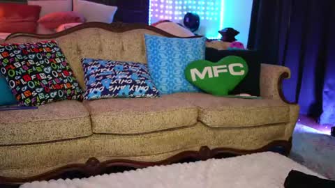 JennyBlighe online show from June 28, 3:40 pm