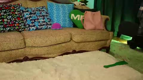 JennyBlighe online show from June 20, 7:23 am