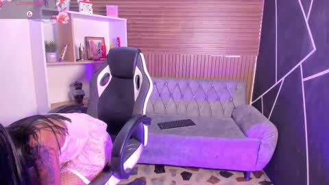 Jazminrusso  online show from February 13, 12:12 am