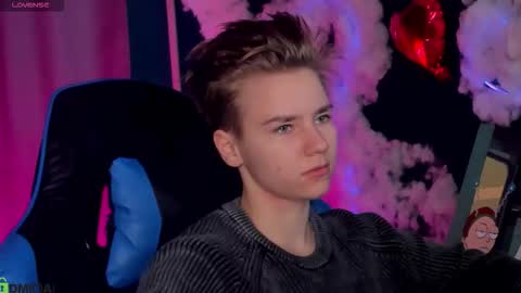 jean_wilsons online show from February 23, 11:42 am