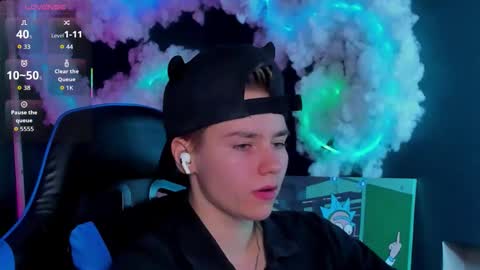 jean_wilsons online show from March 15, 12:40 pm