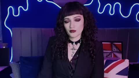 Jean online show from June 27, 7:53 pm