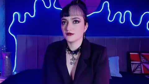 Jean online show from June 11, 7:32 pm