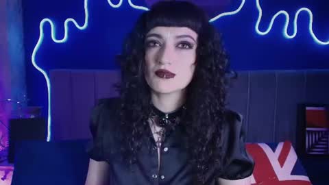 Jean online show from June 19, 7:28 pm