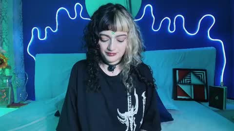 Jean online show from April 30, 8:57 pm