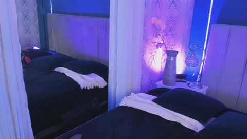 Jean online show from November 22, 9:28 pm