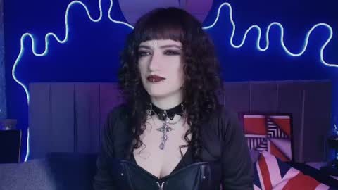 Jean online show from July 17, 8:01 pm
