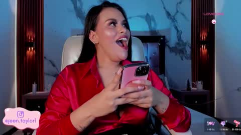 Jeen Taylor online show from November 11, 9:34 pm