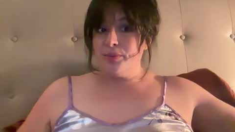 Snapshot of jellybeanin chatting on February 16, 7:15 am Jelli online show from February 16, 7:15 am