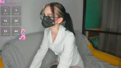 Molly online show from February 26, 11:37 pm