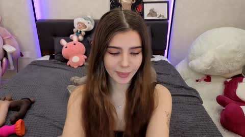 Snapshot of jenie_fire chatting on September 19, 1:32 pm Dolly online show from September 19, 1:32 pm