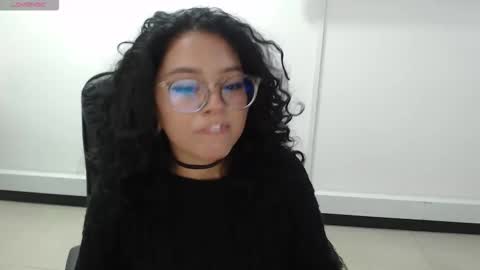 jenn online show from October 24, 9:22 pm