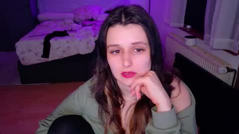 jennasxy19 online show from January 18, 9:33 pm