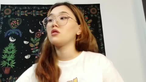 Snapshot of jennatyan chatting on September 22, 1:09 pm JENNA online show from September 22, 1:09 pm